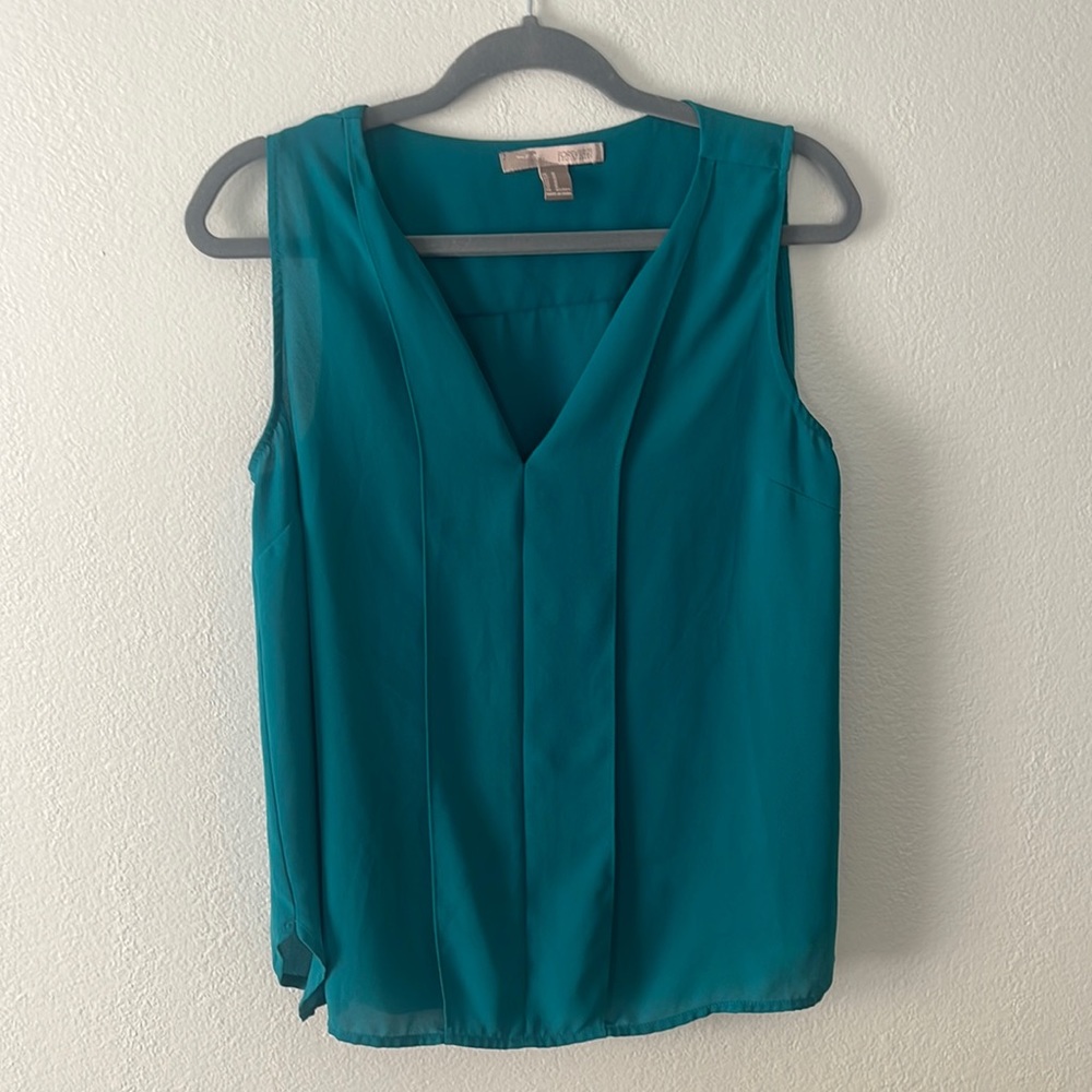 Forever 21 Contemporary Pleated Sleeveless Blouse